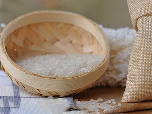 大米放久了还能吃吗？